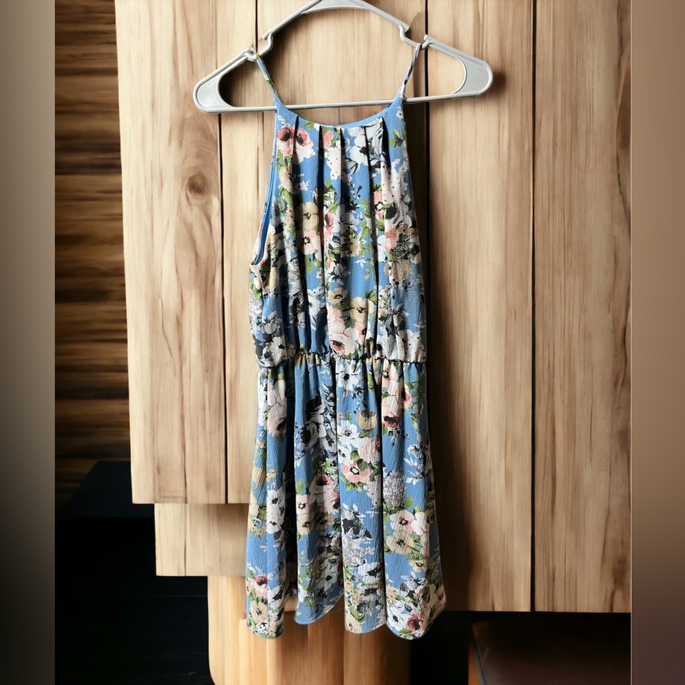 Sweet sundress!
